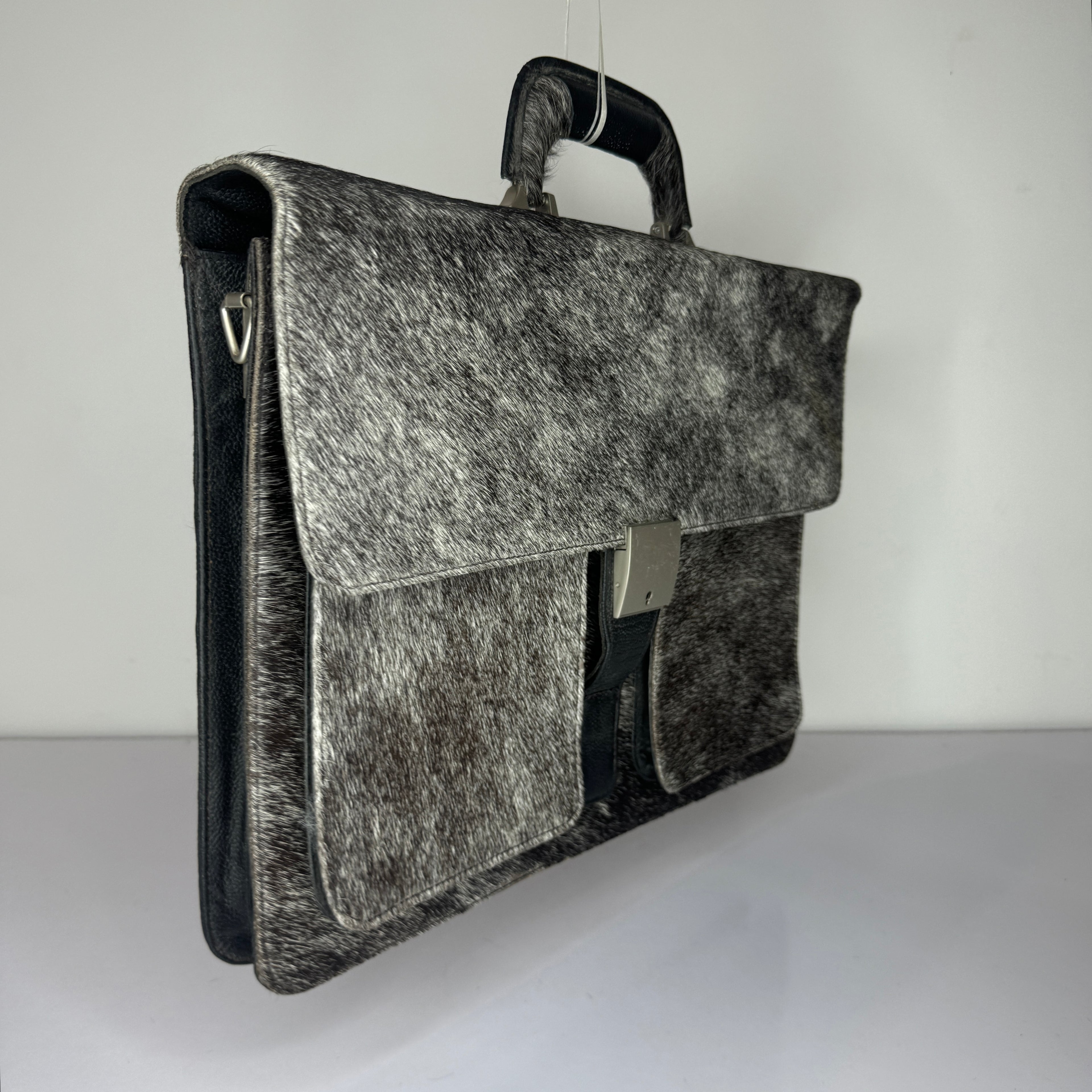 Black Leather Laptop Bag with Cowhide Trim – Slim Zip Portfolio Case